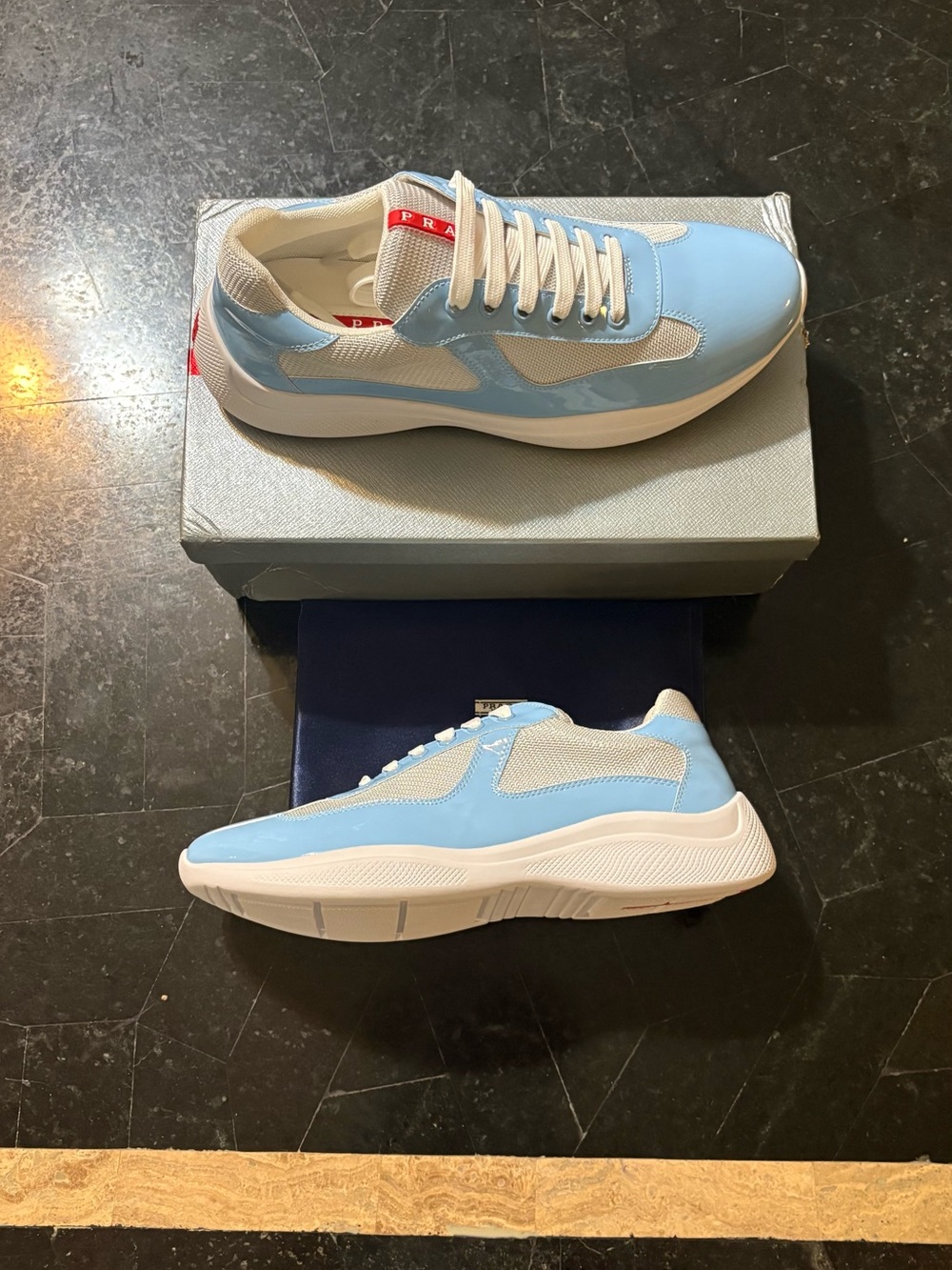Men’s sneakers size 11.5